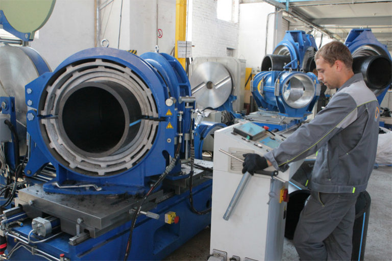 Труба ПНД: размеры(таблица) и применение