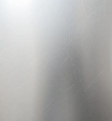 Лист из нержавеющей стали: как выбрать, обработать и эксплуатировать без сюрпризов